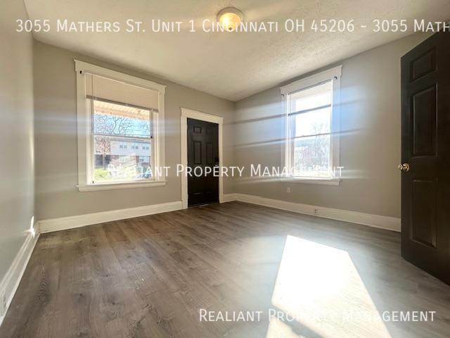 Foto del edificio - 3055 Mathers St., 3055 Mathers St. Unit 1