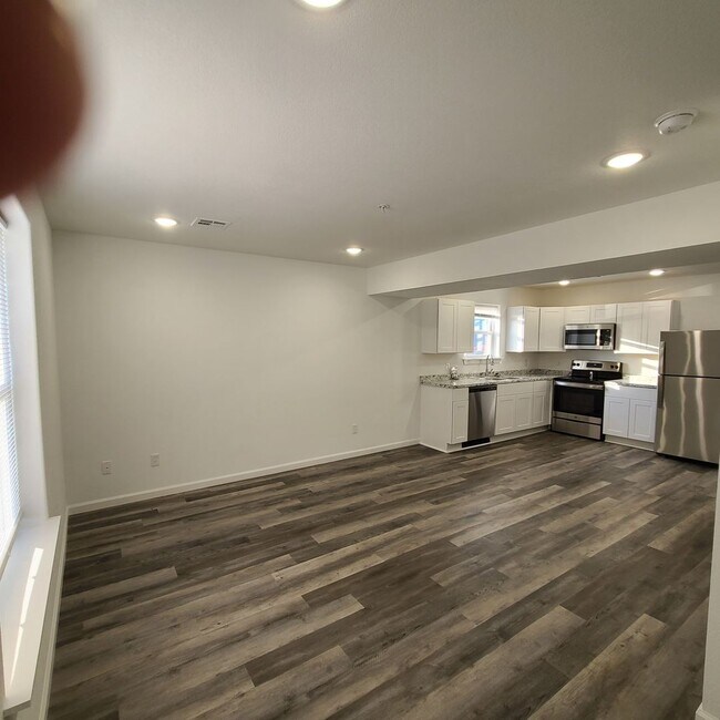 Foto del edificio - 407 E Doxey St