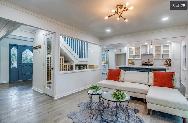 Foto del edificio - 9936 Estate Ln