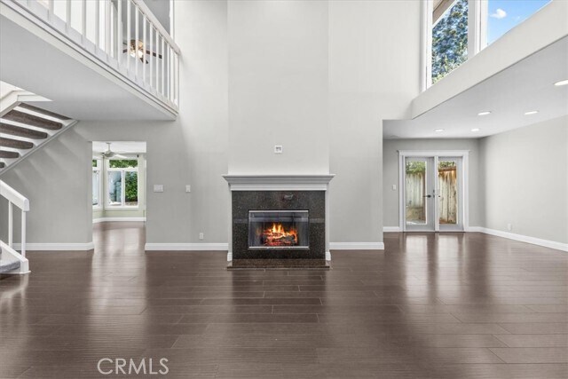 Foto del edificio - 4901 Basswood Ln