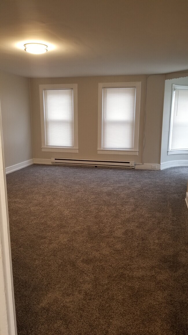 Living Room - 235 Beech St
