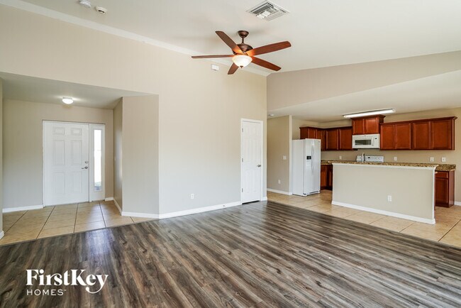 Foto del edificio - 2203 SW 11th Ct