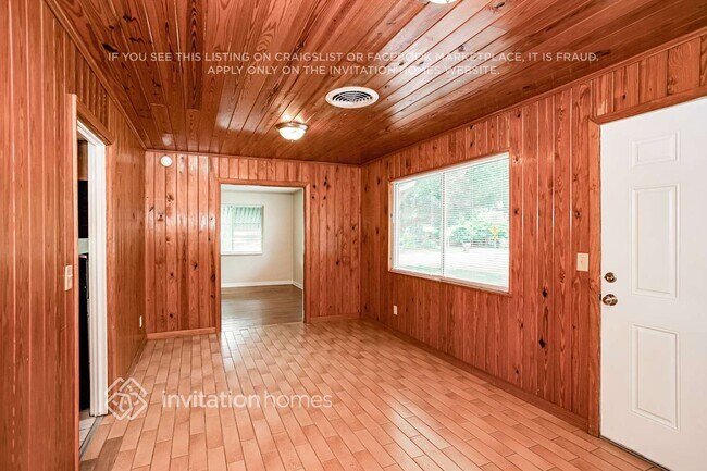 Foto del edificio - 615 2nd St SW