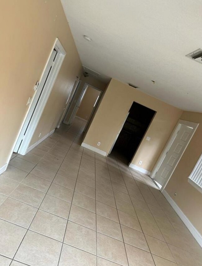 Building Photo - 1216 Periwinkle Pl