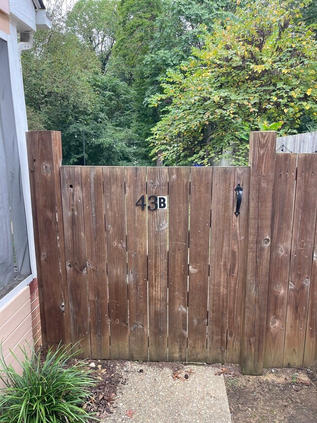 Building Photo - 43 Silopanna Rd