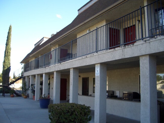 Building Photo - Windsor Apartments