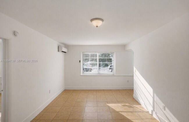 Building Photo - 5305 Biscayne Blvd