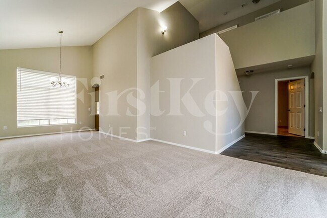 Foto del edificio - 7741 E Calle Bien Nacida