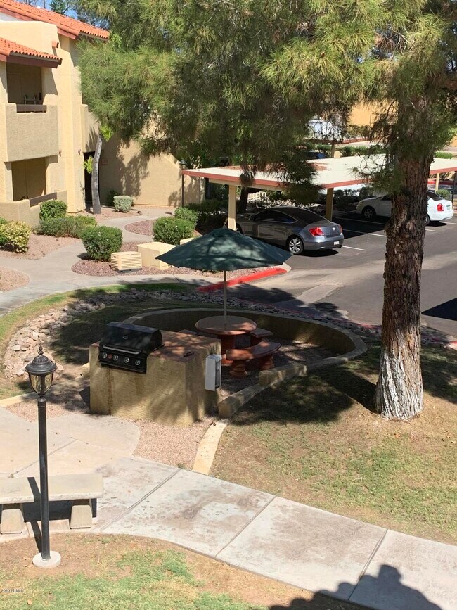 Foto del edificio - 7008 E Gold Dust Ave