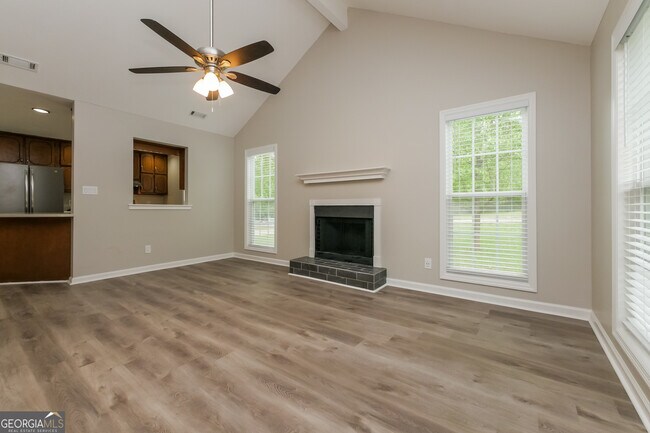 Foto del edificio - 505 Rosehill Dr
