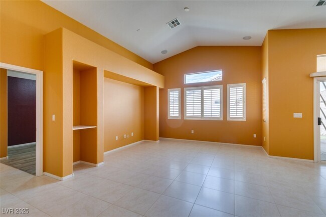 Foto del edificio - 7000 Point Cabrillo Ct