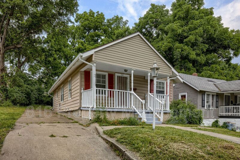 Foto principal - 3914 Jackson Ave