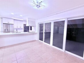 Building Photo - 7011 Crown Gate Ct