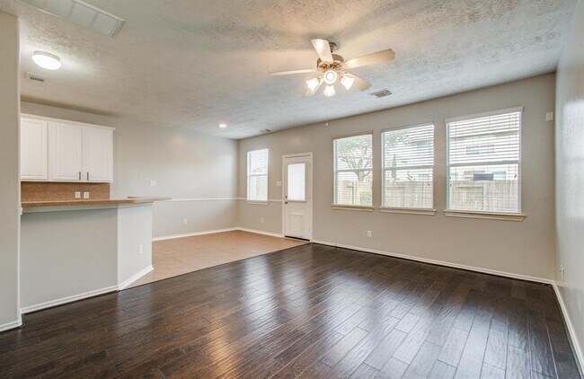 Foto del edificio - 25266 Boulder Bend Ln