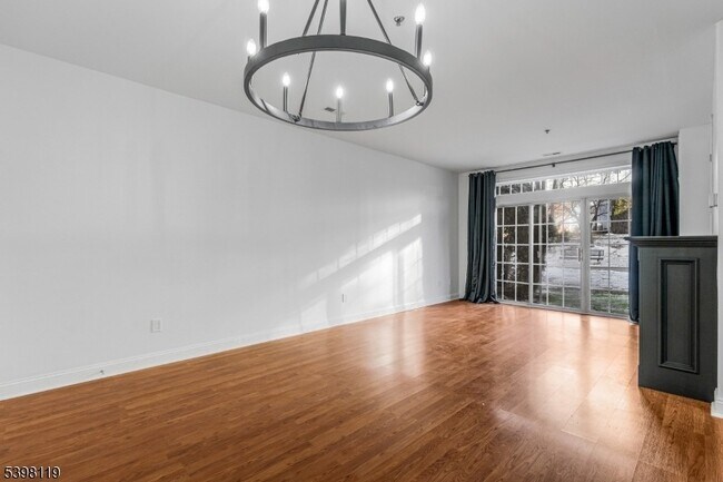 Foto del edificio - 225 Windmill Ct