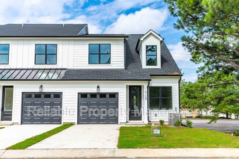 Foto principal - 6104 Fox Rd