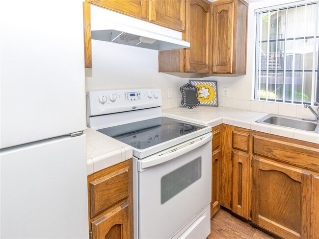 Cocina completamente equipada - Heron Pointe Apartments & Townhomes