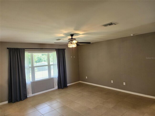 Building Photo - 7596 Mikasa Dr