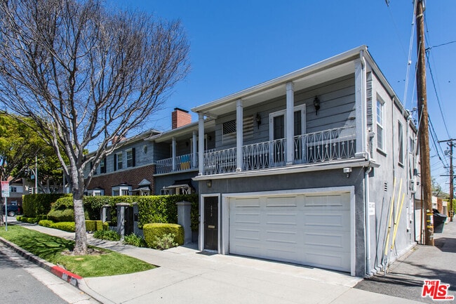 Foto del edificio - 9660 W Olympic Blvd