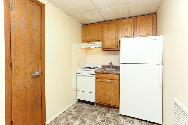 Studio, 1BA - 600 SF - 600 SF - Flaget Apartments-55 and Older Property