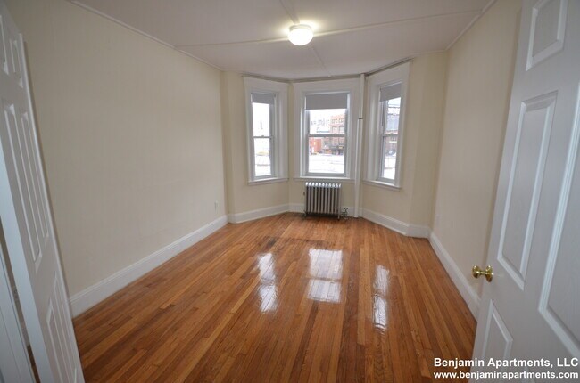 Building Photo - 1175 Boylston St