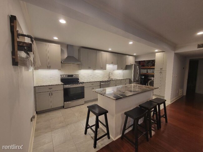 Foto del edificio - 1 br, 1 bath Condo - 1008 Dunbar Drive