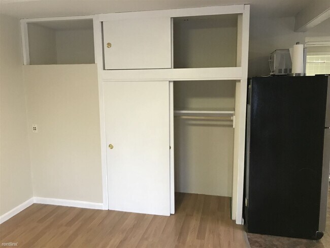 Building Photo - Studio, 1 bath House - 11841 Southwood Drive