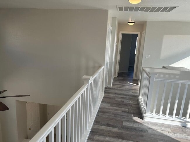 Building Photo - 8997 Ivybridge St