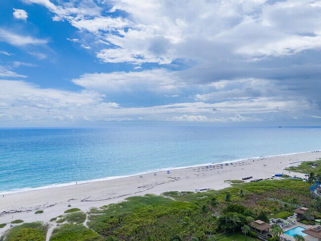 Building Photo - 3600 N Ocean Dr