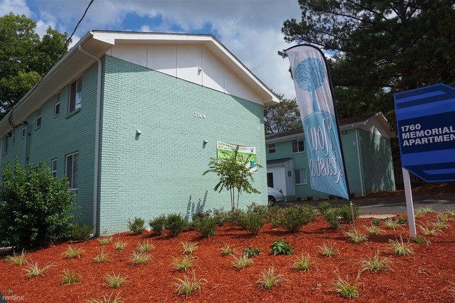 Foto del edificio - 2 br, 1 bath Apartment - 1760 Memorial /1Bath