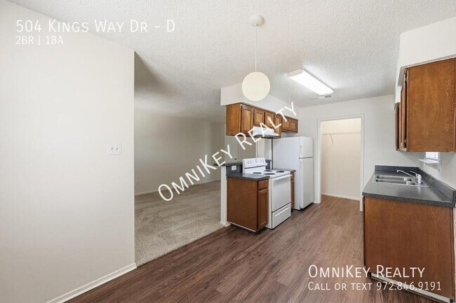 Foto del edificio - 504 Kings Way Dr