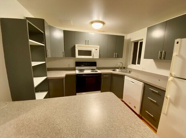 Building Photo - 2650 E McNeese Pkwy