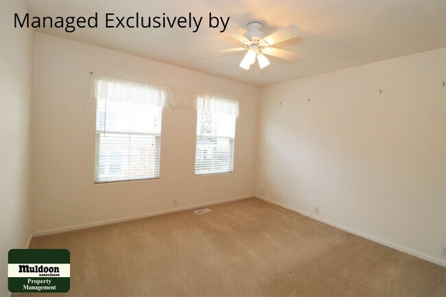 Foto del edificio - Northeast Pet Friendly Townhome!