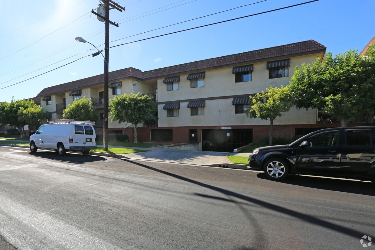 Primary Photo - 1340 Orange Grove