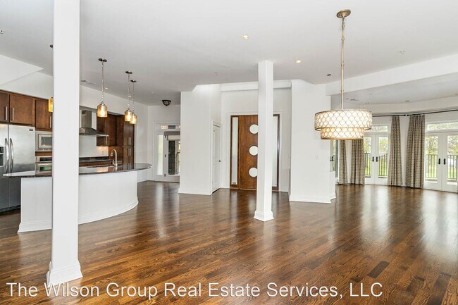Building Photo - 3 br, 3 bath House - 2905 Parthenon Avenue...