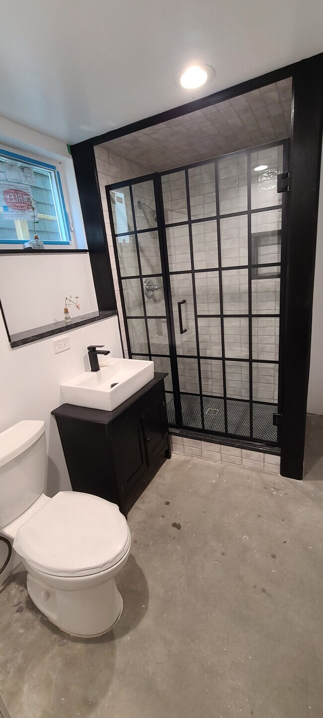 Photo - 18 Martinsville Rd House