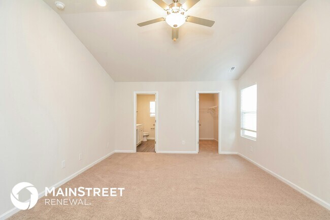 Building Photo - 340 Gourd St