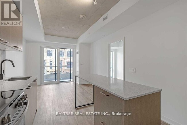 Building Photo - 1808 St Clair Ave W