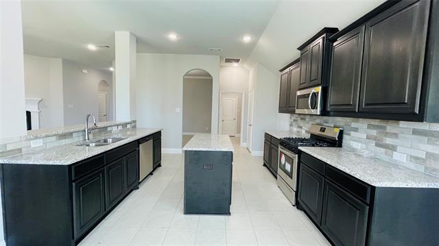 Building Photo - 325 Delaford Dr