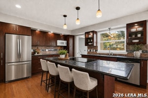 Building Photo - 415 Calumet Pl