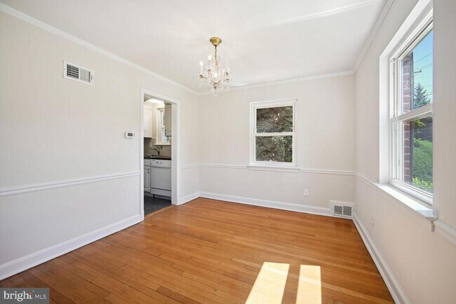Building Photo - 5310 Ventnor Rd