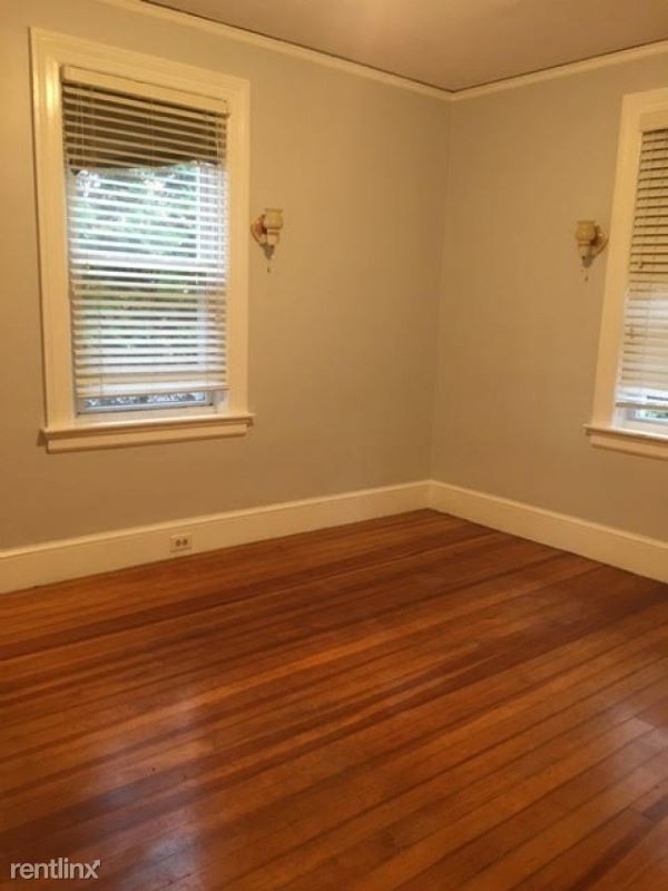 Building Photo - 4 br, 2 bath Apartment - 256 President Ave