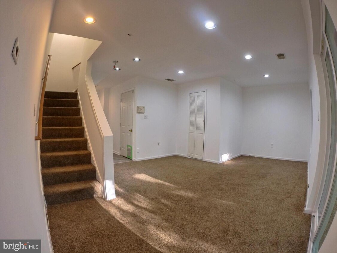 10403 Elders Hollow Dr, Mitchellville, MD 20721 Townhouse for Rent in