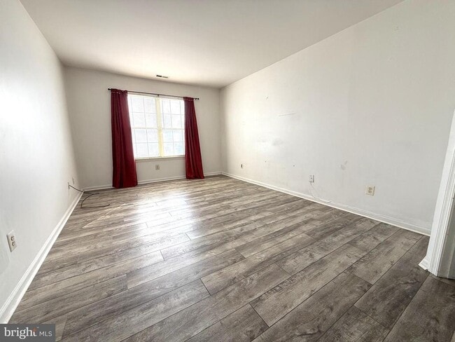 Building Photo - 607 Covington Ct