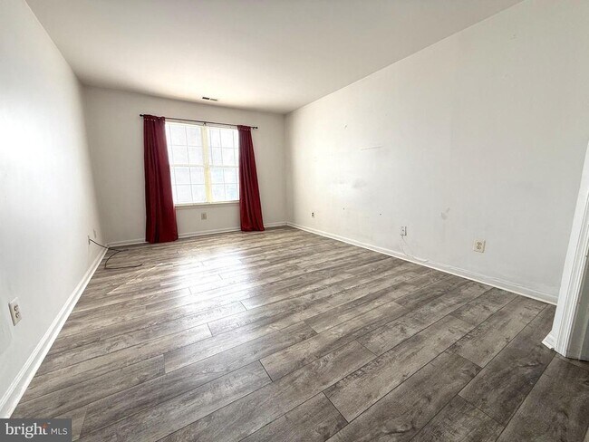 Foto del edificio - 607 Covington Ct