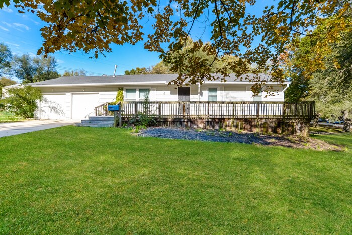 Primary Photo - 3-Bedroom Ranch in Grandview!