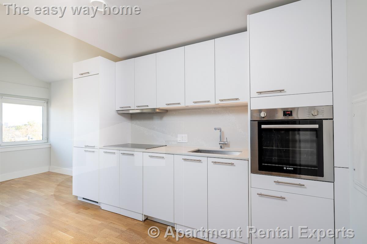 Foto principal - 334 Harvard St