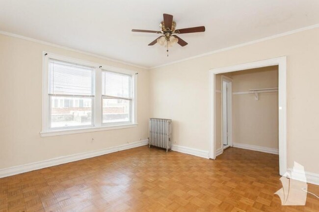 Building Photo - 0 bedroom in Chicago IL 60657