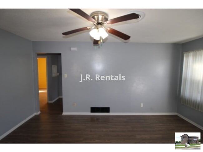 Building Photo - Exceptional Home