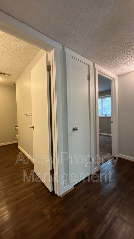 Foto del edificio - 320 Lincoln St